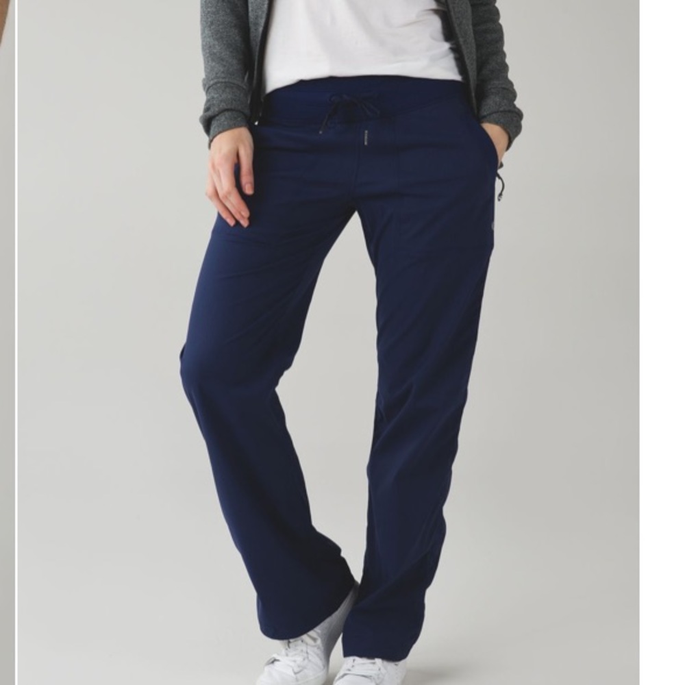 Lululemon Studio Pant III (Regular)
Hero Blue
